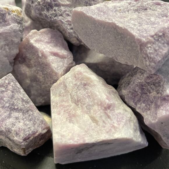 Rough / Raw Purple Lepidolite Crystal Rock for Tumbling - Picture 2 of 7